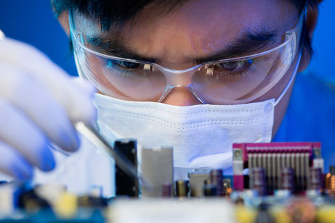 Electronic Tech Industrial Circuit Board Repair and Rework Services Technician Fixing Circuit Board